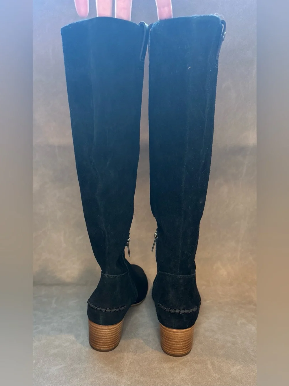 UGG 1104632 Women’s Black Suede Knee High Block Heel Boots Side Zip Size 7